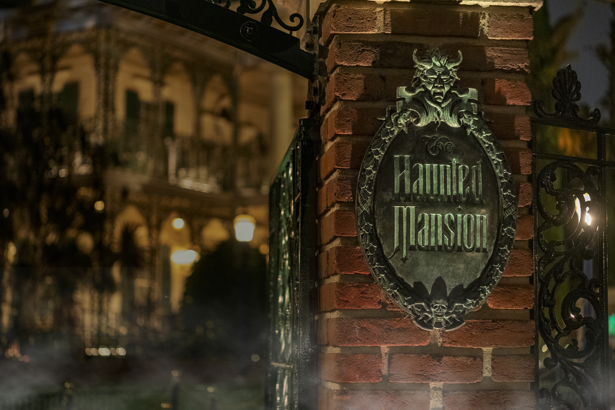 The Haunted Mansion - Entrance
